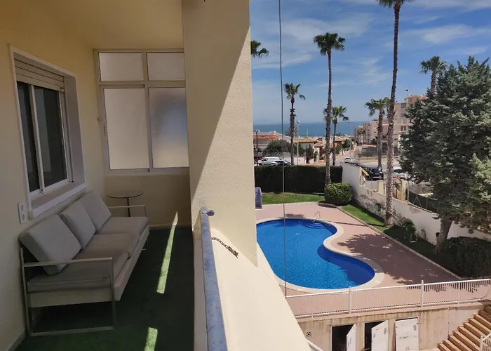 Soleados Cerca De La Playa La Mata * 托雷维耶哈